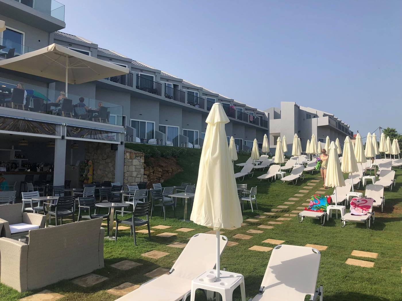 Golden-Coast-Resort---Spa-Bar-12