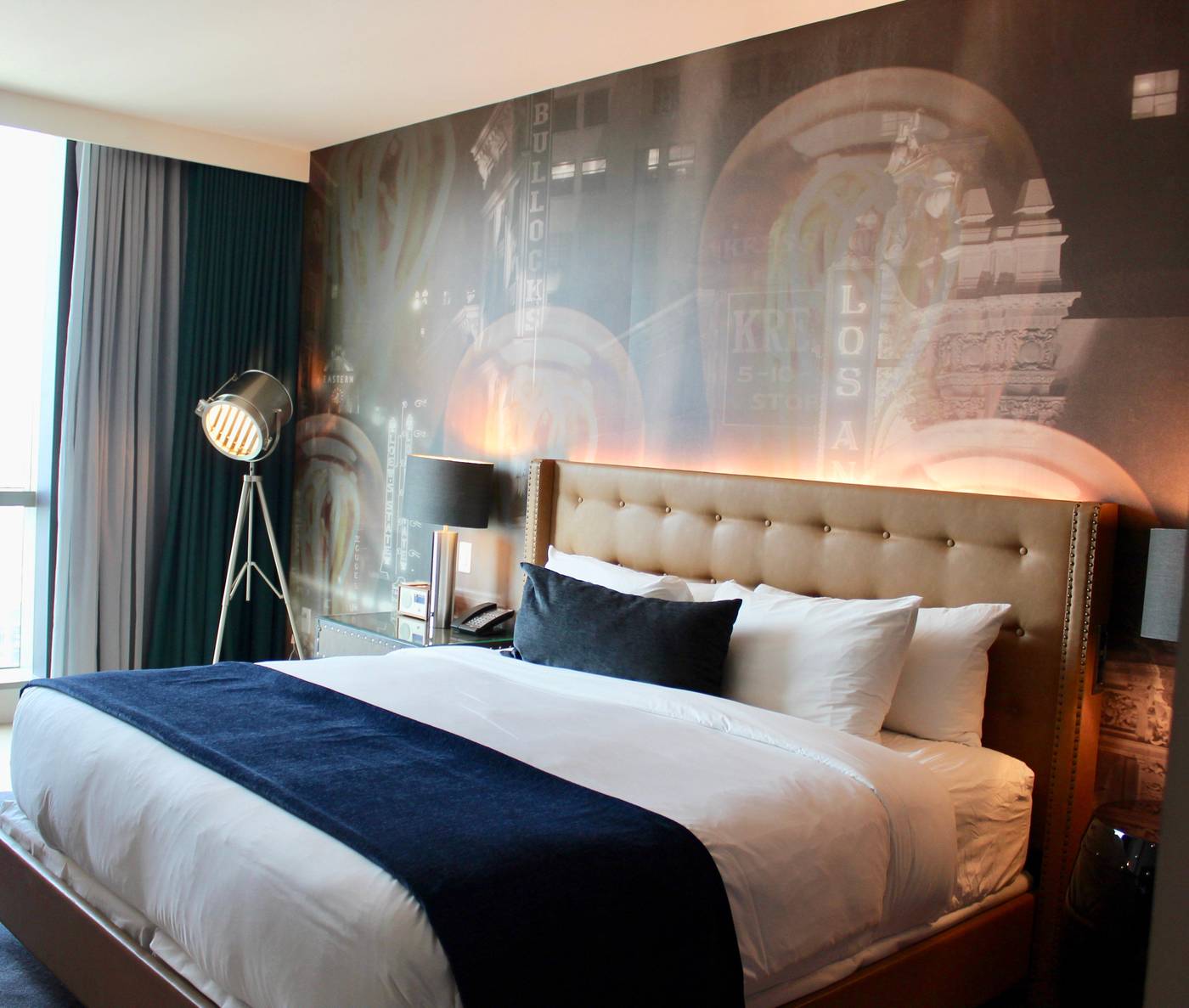 Hotel-Indigo-Los-Angeles-Downtown-Room-28