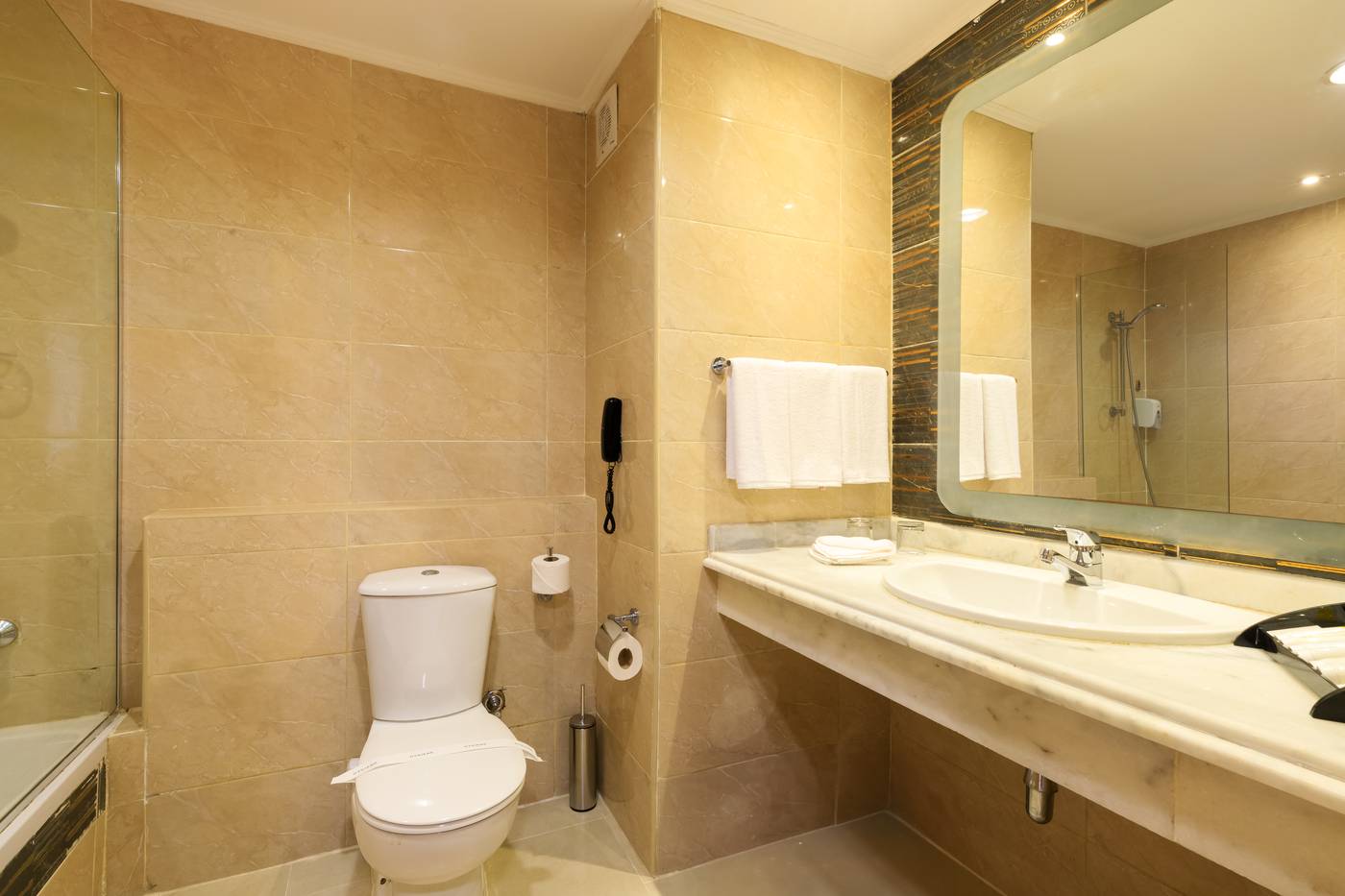 Amwaj-Beach-Club-Abu-Soma-Room-41