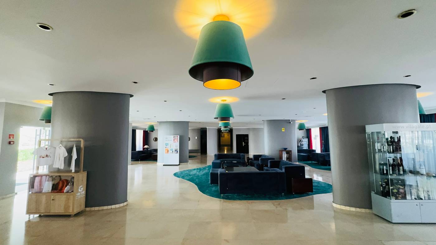 Vila-Gale-Nautico-Lobby-43