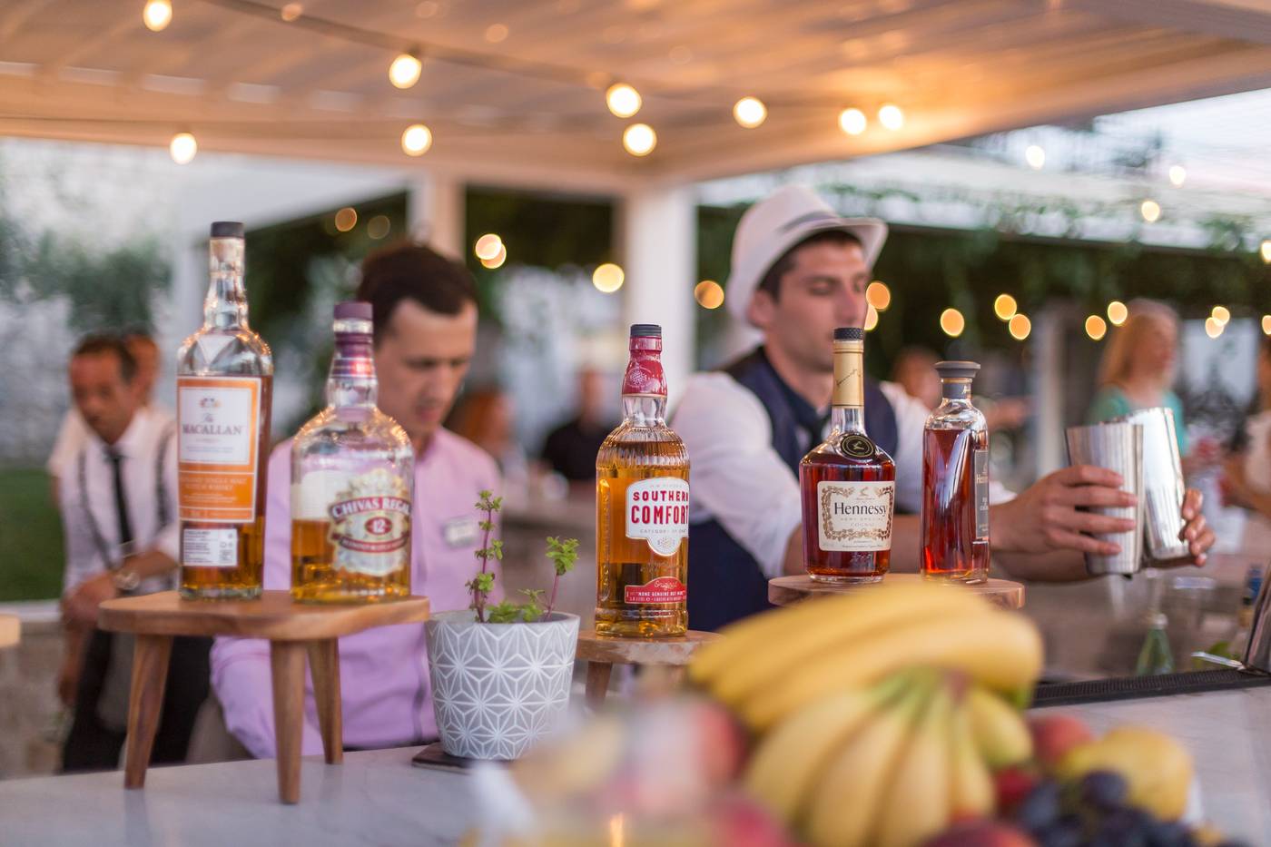 Brown-Beach-House-hotel---spa-Bar-20