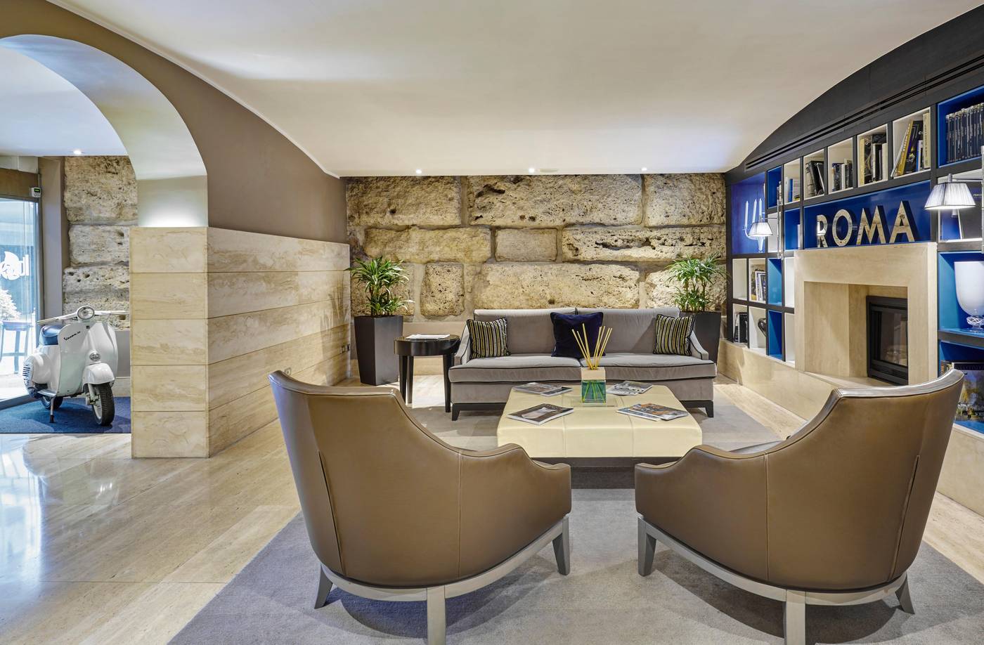 Indigo-Hotel-Rome---St--George-Lobby-4