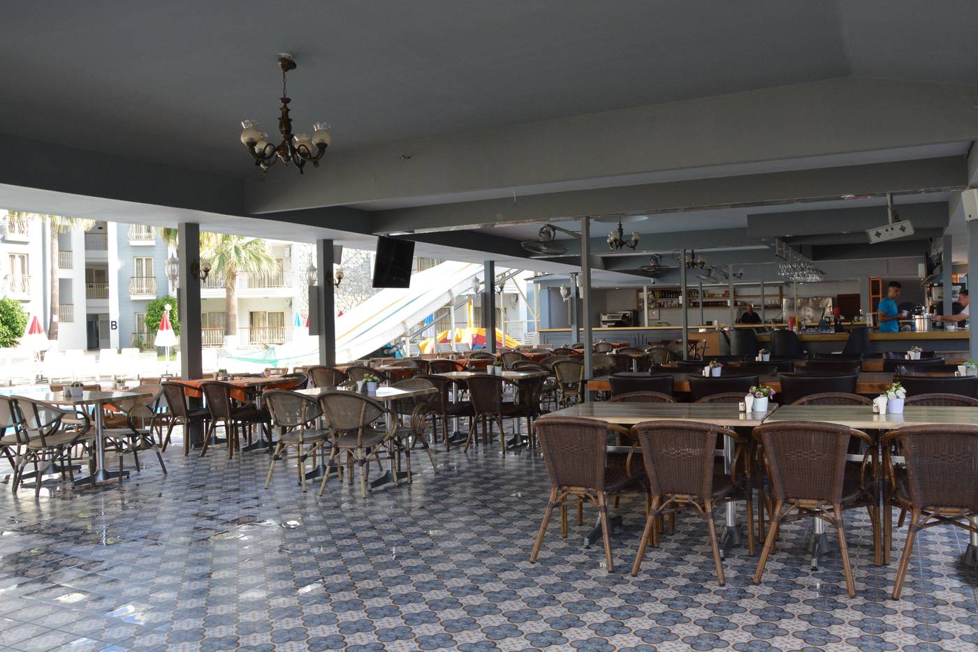 Alenz-Suite-Hotel-Restaurant-27