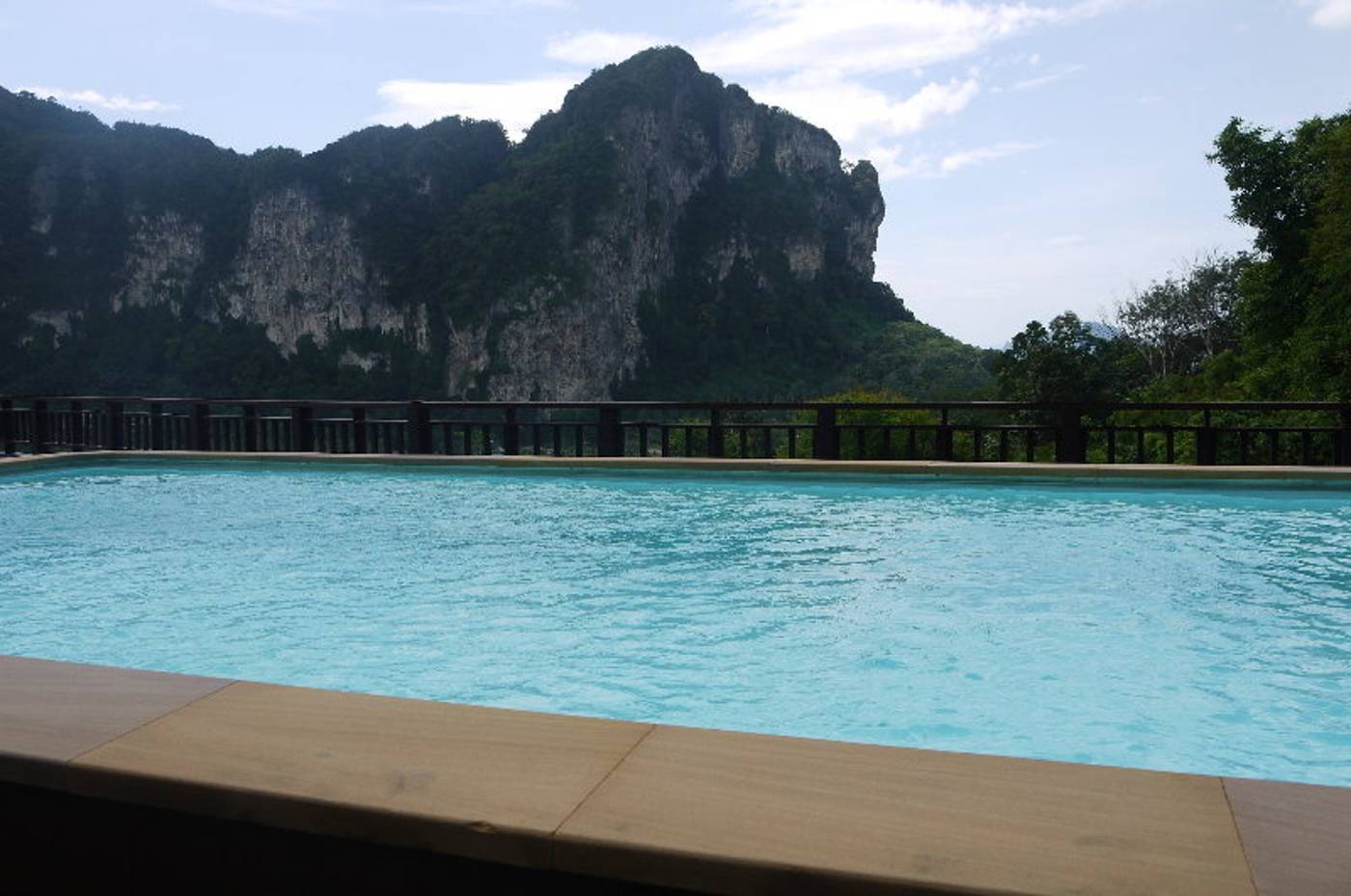 Krabi-Cha-Da-Resort-Pool-8
