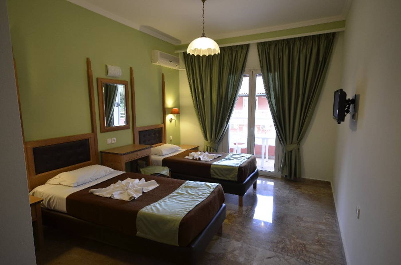 Irene-Apartments-Ag--Gordios-Room-12