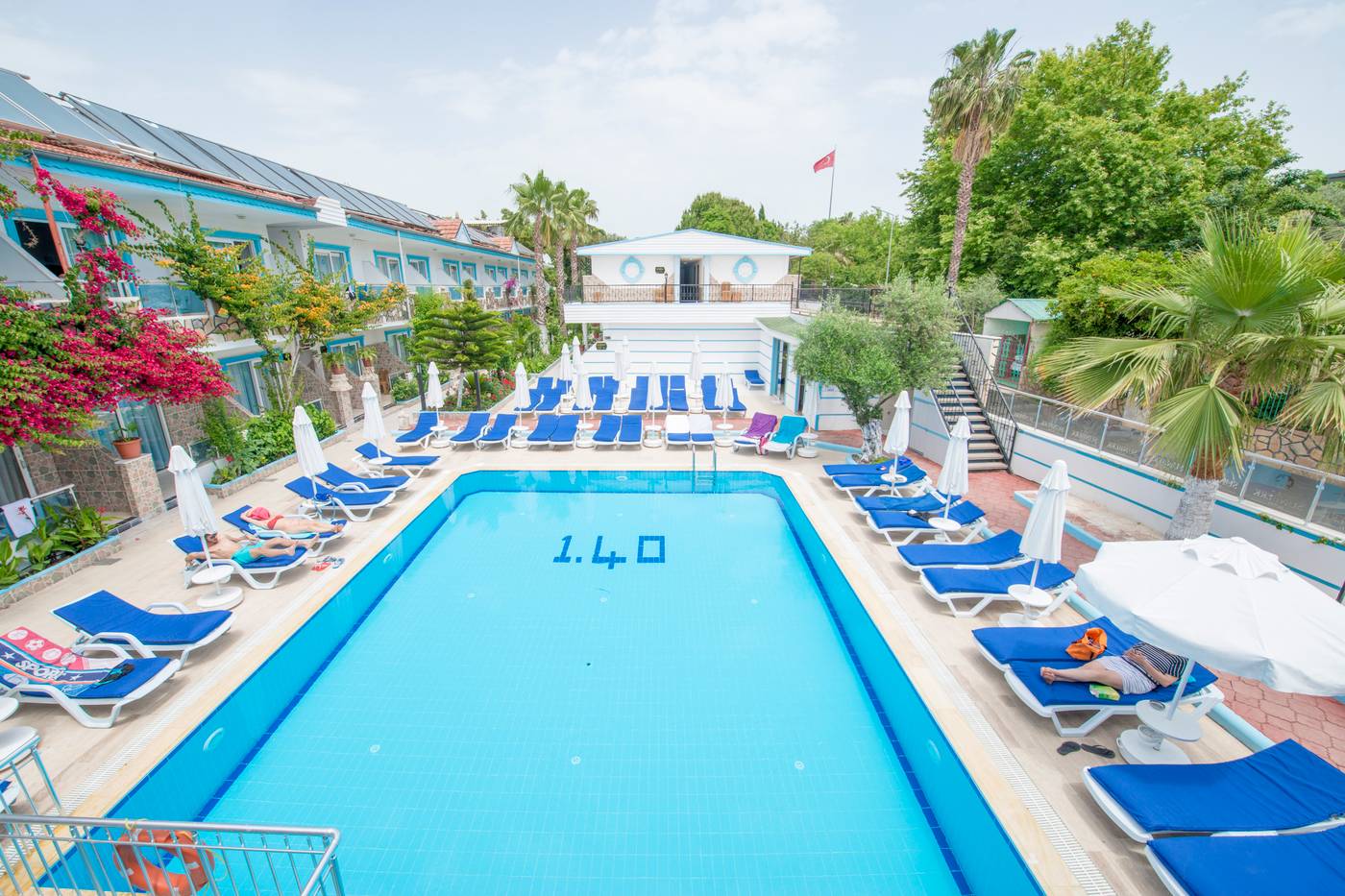 Side-Sunberk-General-view-2