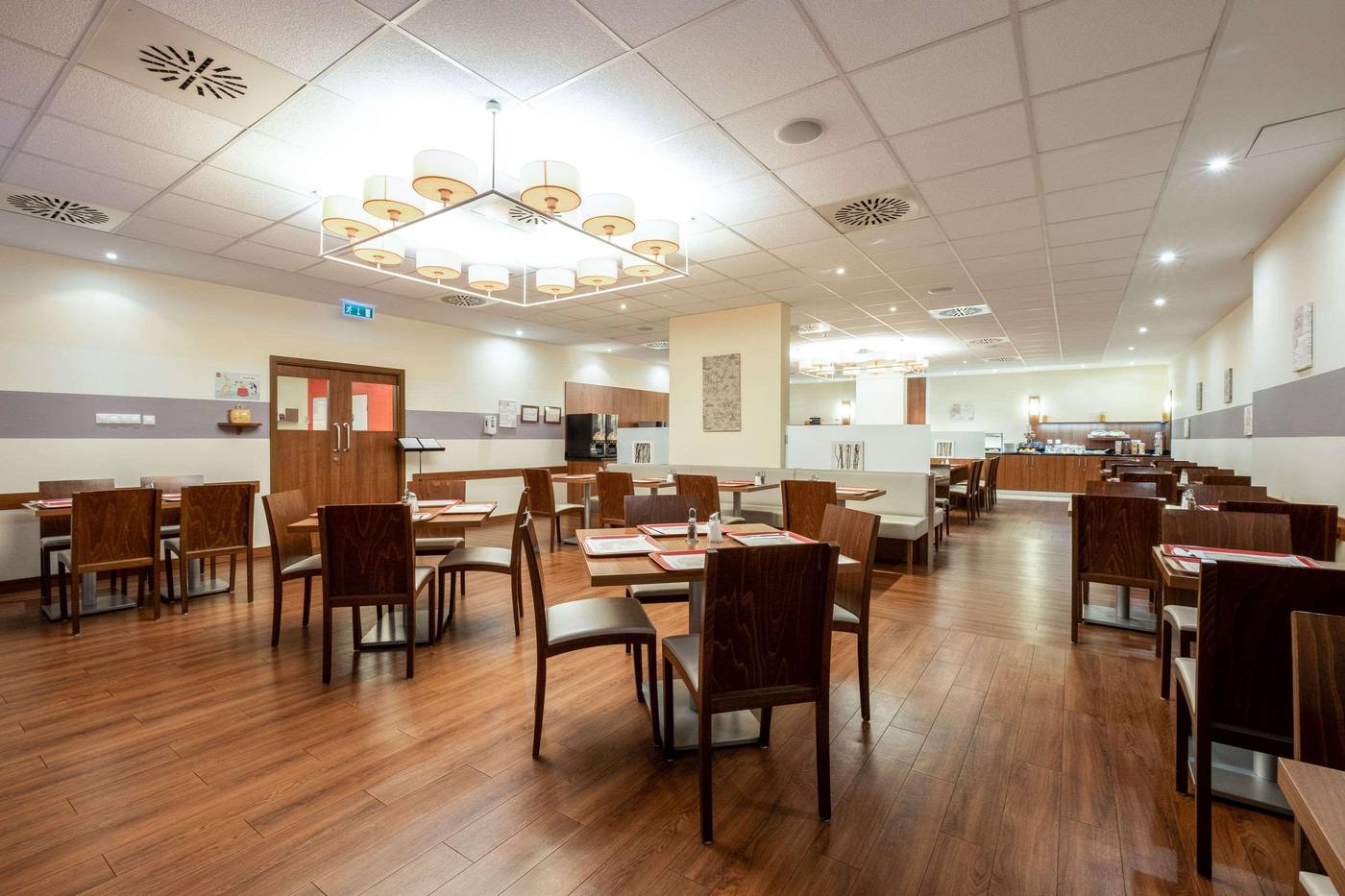 City-Hotel-Budapest-Restaurant-27