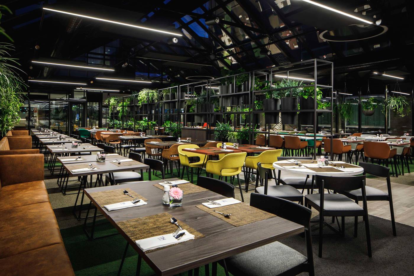 NH-Amsterdam-Schiphol-Airport-Restaurant-42