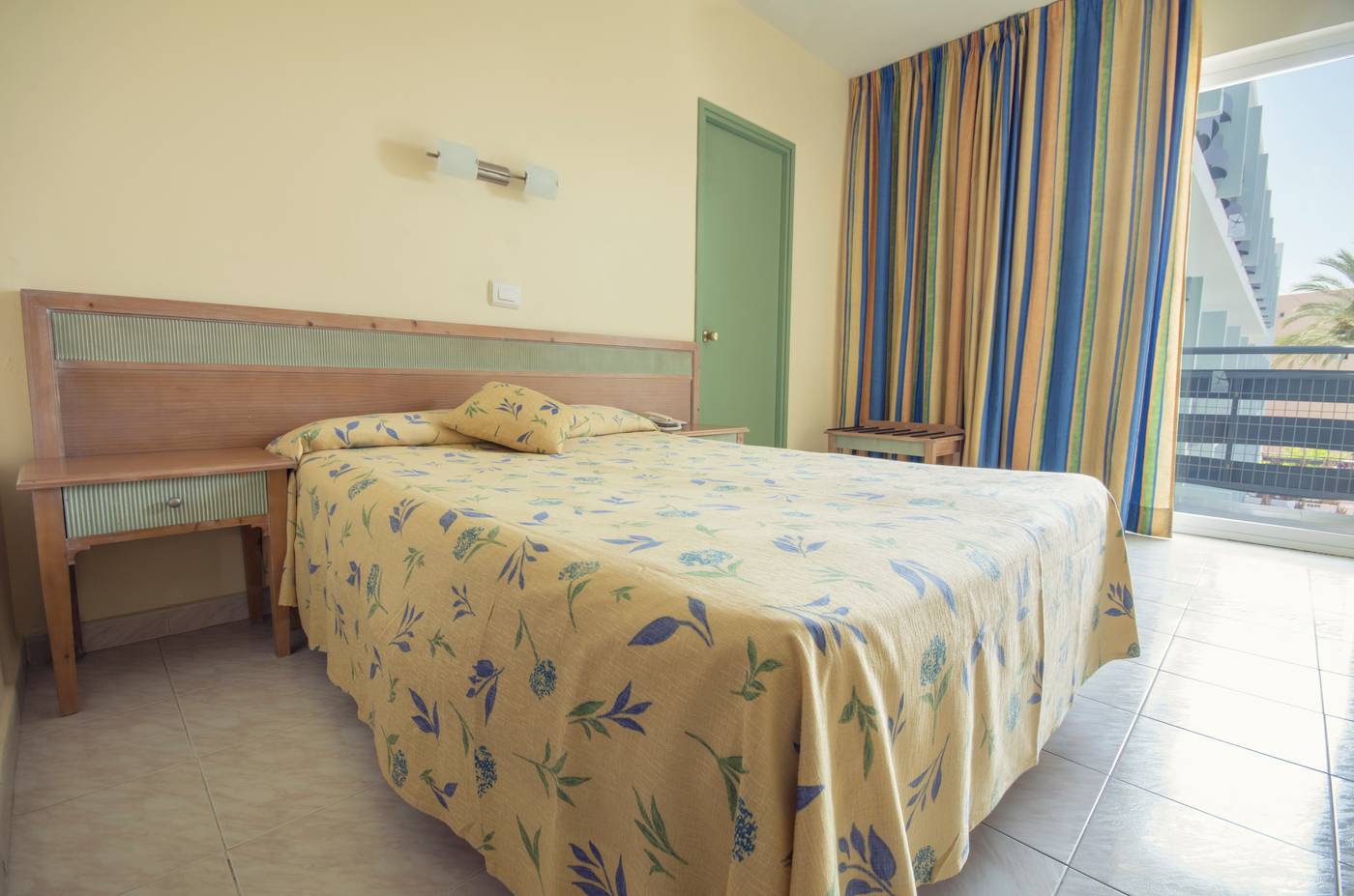 Azuline-Hotel-Pacific-Room-20