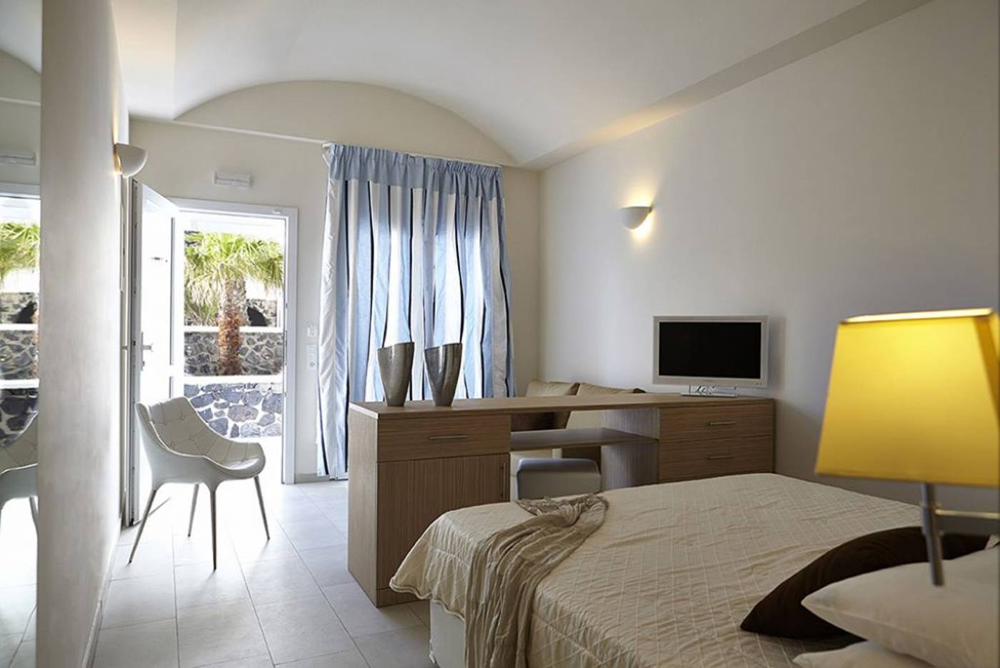 Smy-Orizontes-Santorini-Room-28