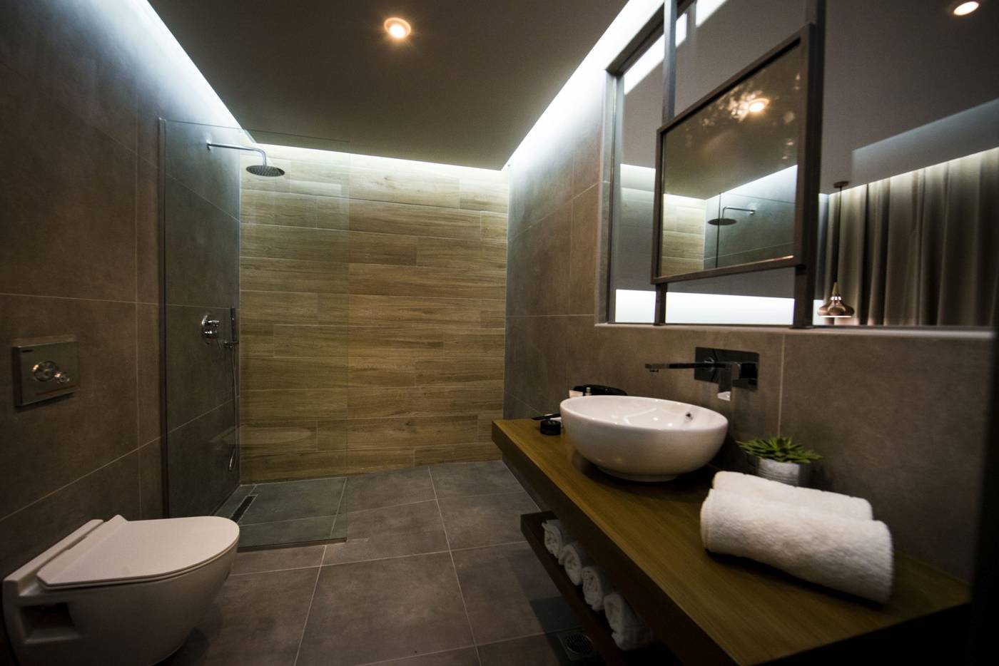 Golden-Star-Room-22