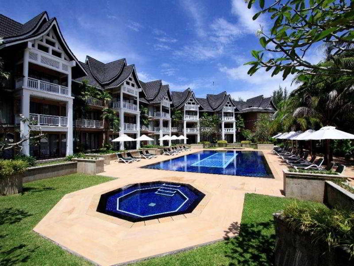 Allamanda-Laguna-Phuket-Pool-6