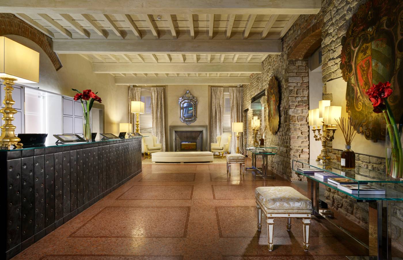 Hotel-Brunelleschi-Lobby-10