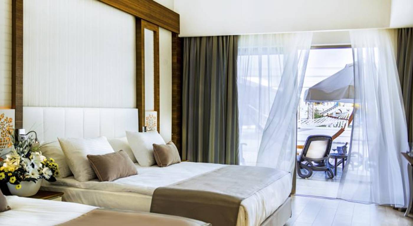 Port Nature Luxury Resort Hotel & Spa