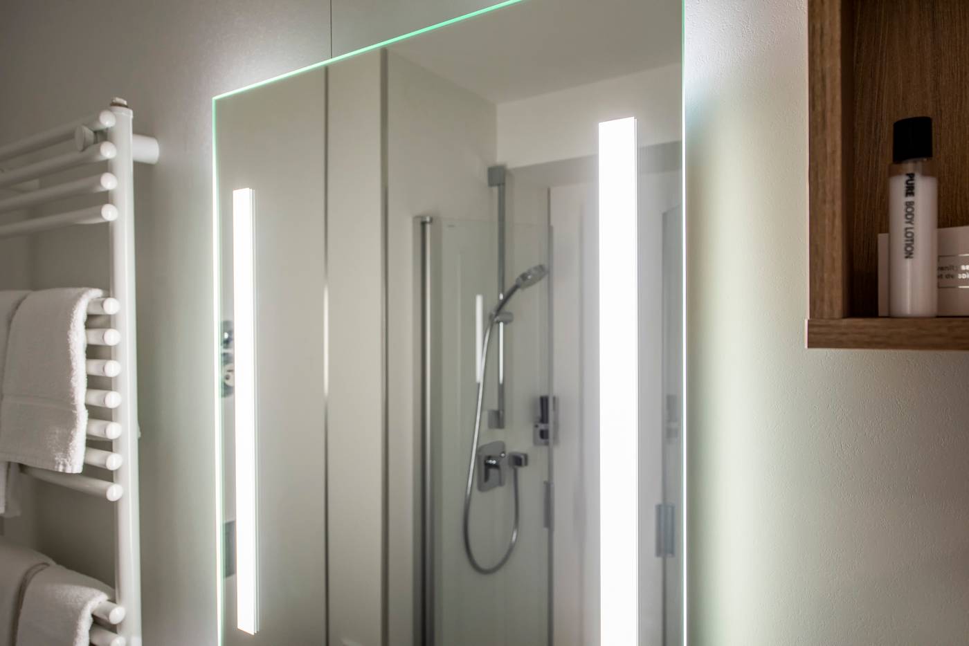 Sorat-Hotel-Berlin-Room-27