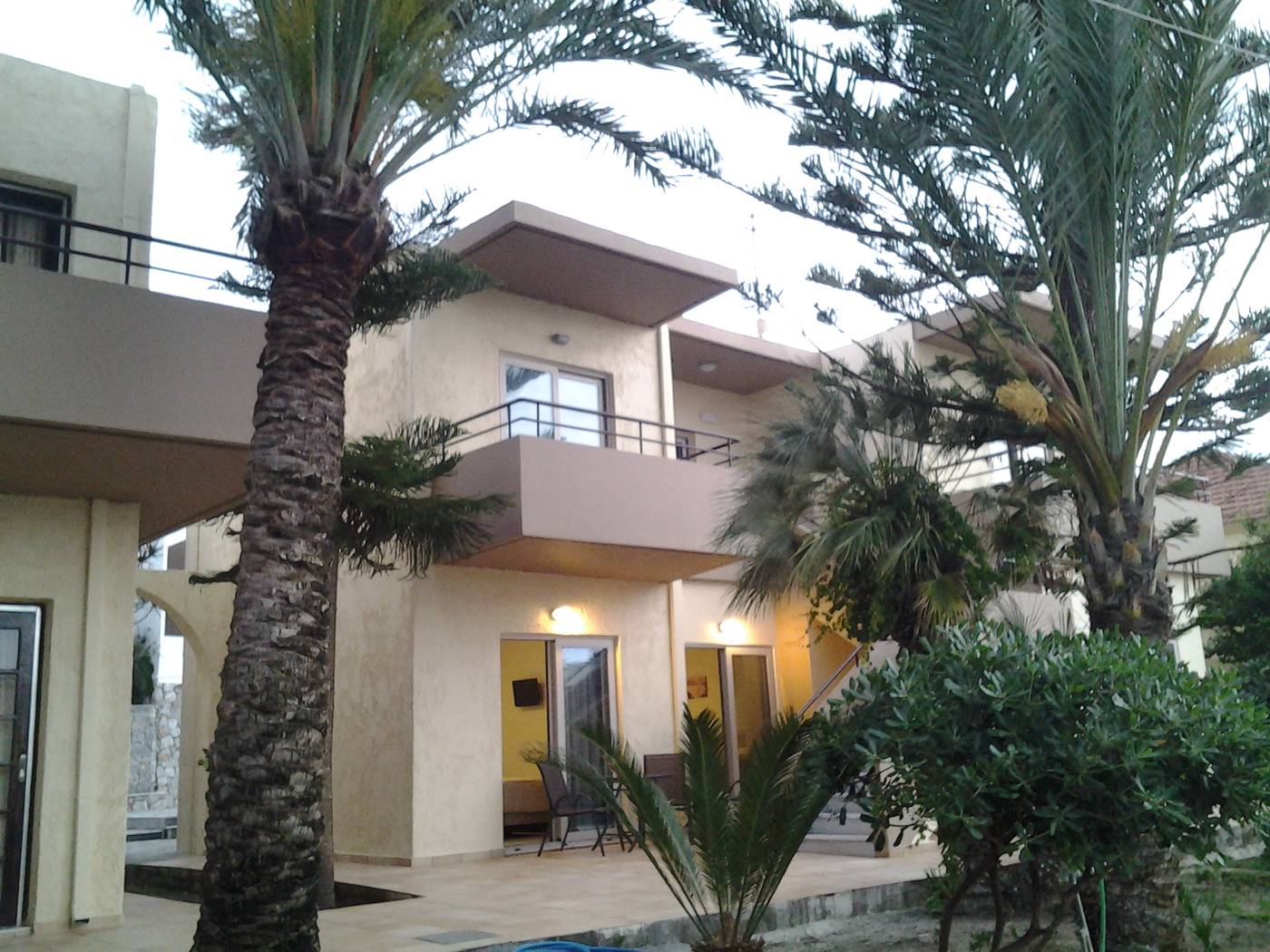 Lola-Apartments-Terrace-9