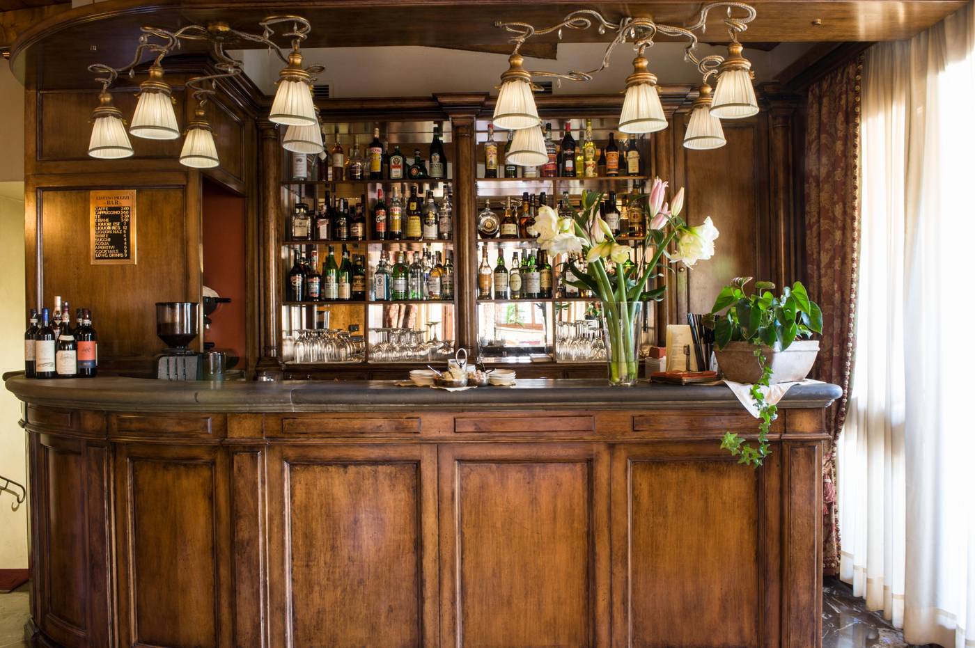 Adler-Cavalieri-Bar-8