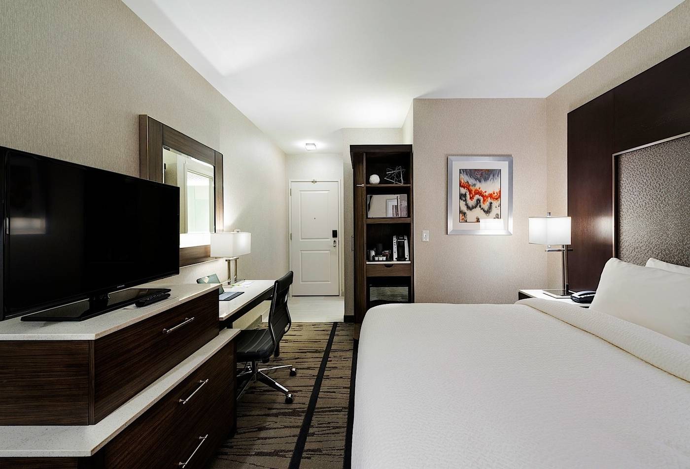 Fairfield-Inn---Suites-Boston-Cambridge-Room-16
