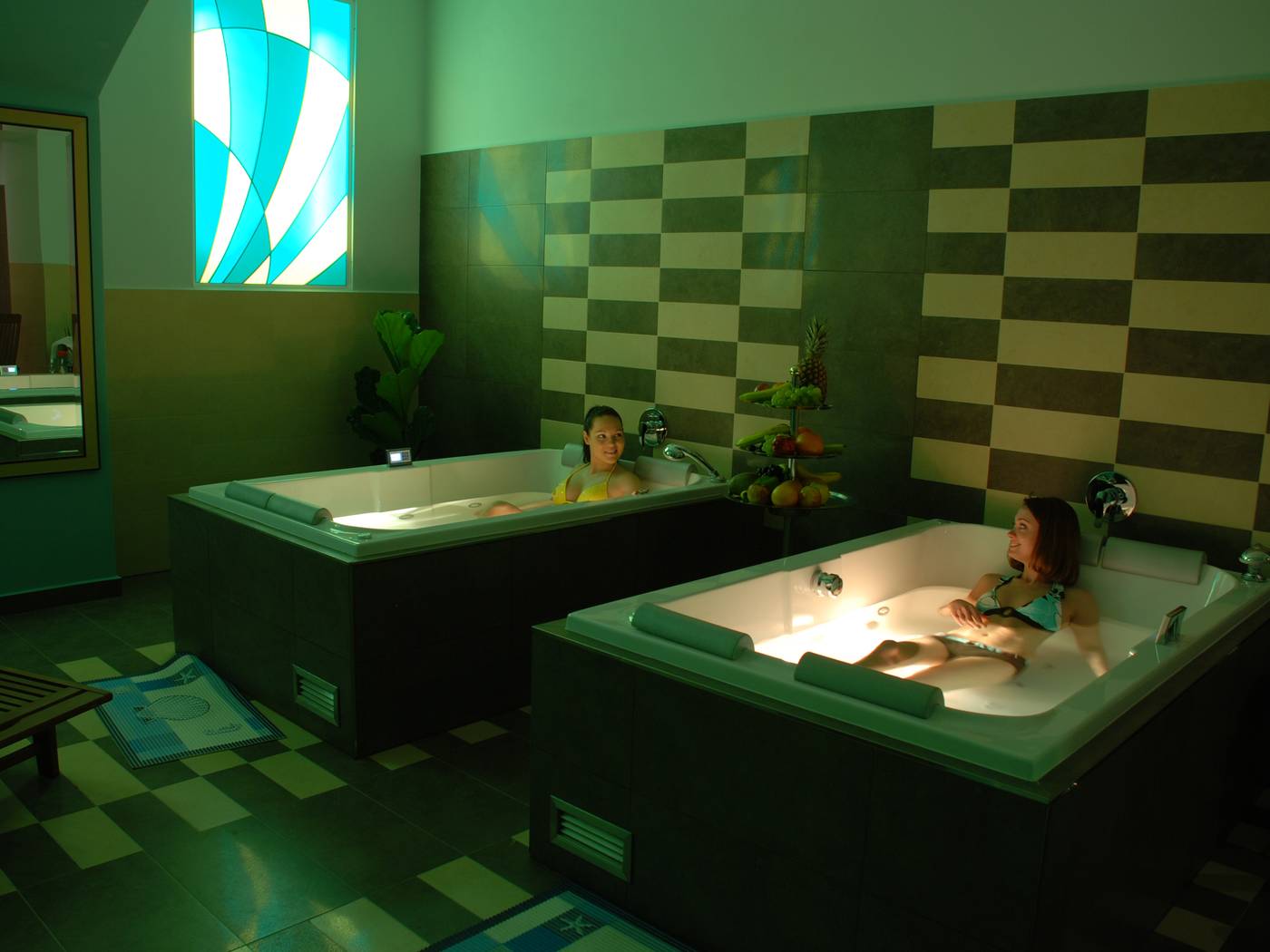 EA-Hotel-DownTown-Sports-and-Entertainment-39