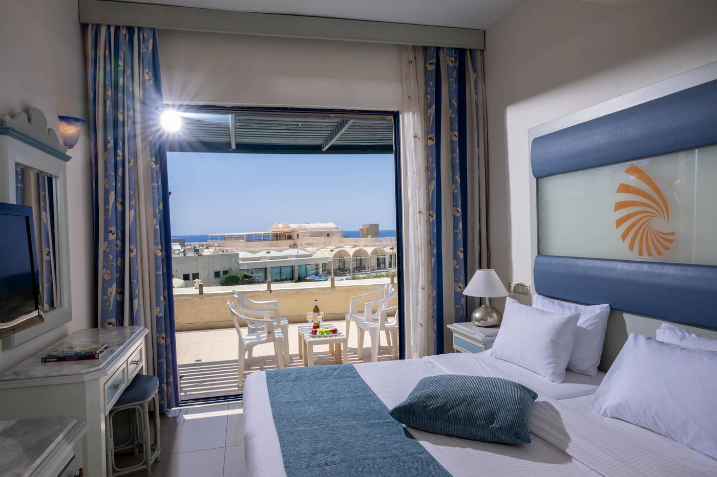 Sunshine-Crete-Beach-Room-23