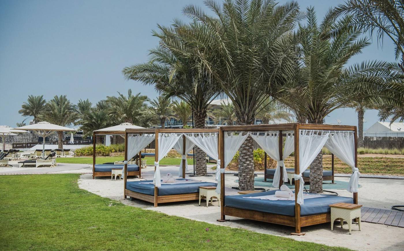 Habtoor-Grand-Resort--Autograph-Collection-Beach-11