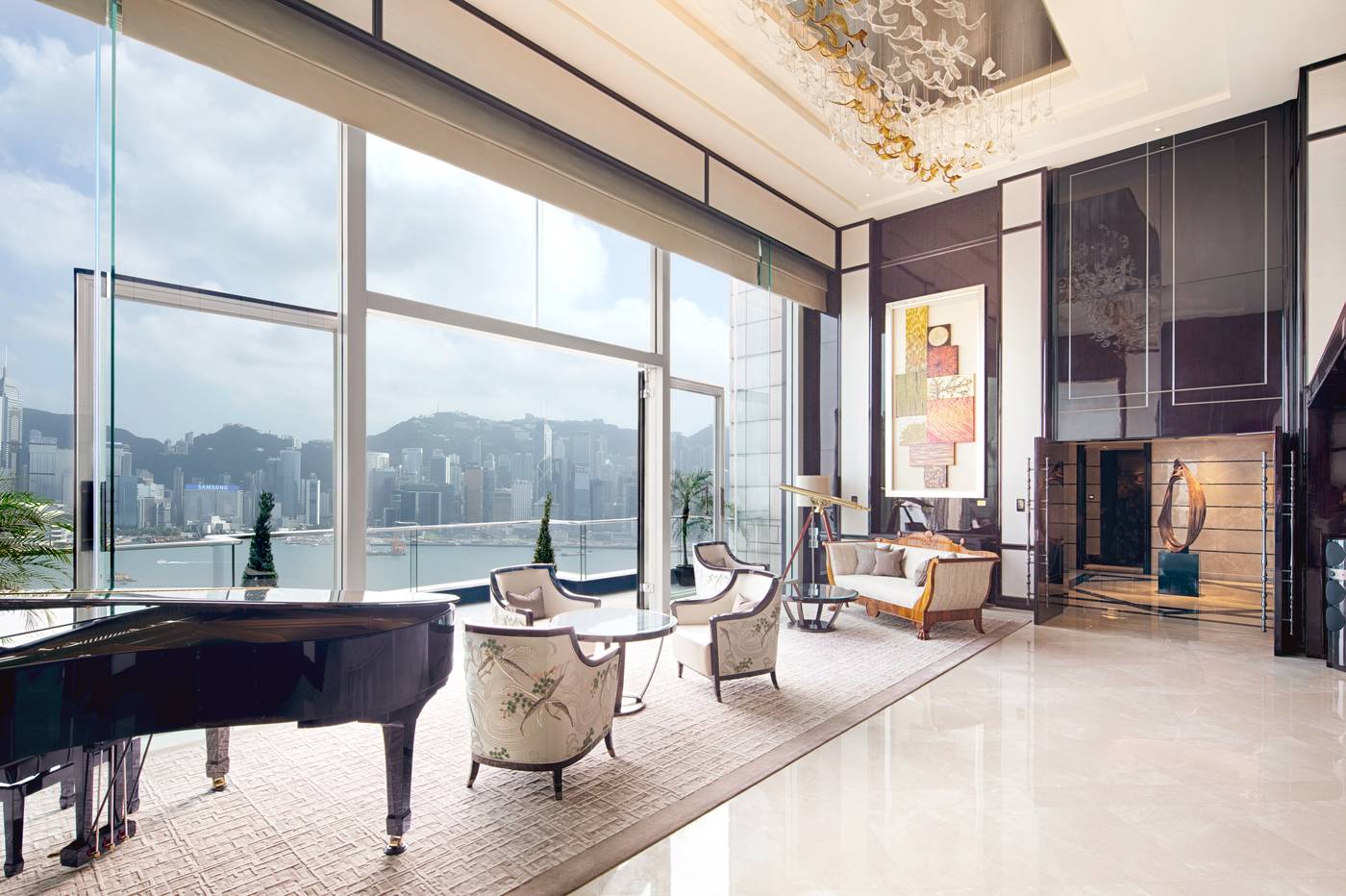 The-Peninsula-Hong-Kong-Room-12