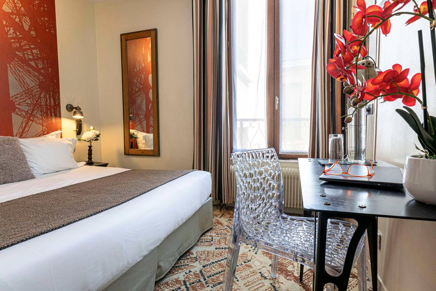 Hotel-Alpha-Paris-Eiffel-by-Patrick-Hayat-Room-25