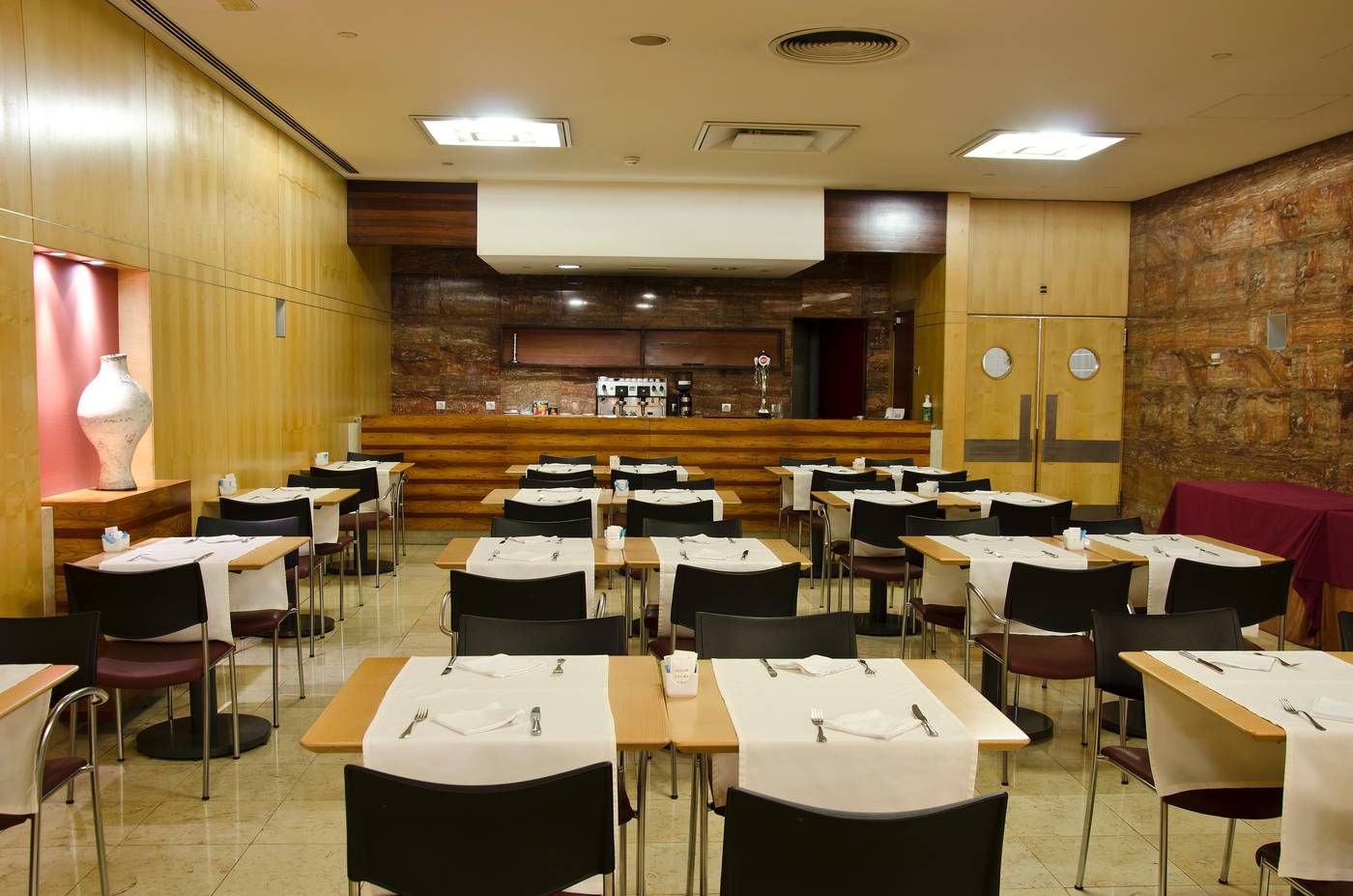 VIP-Executive-Entrecampos---Hotel---Conference-Restaurant-32