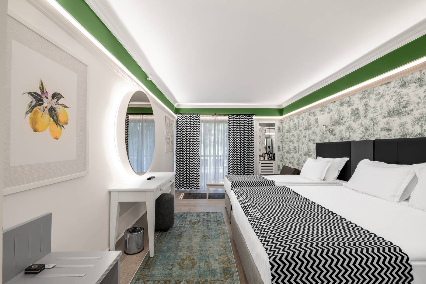 Utopia World Hotel