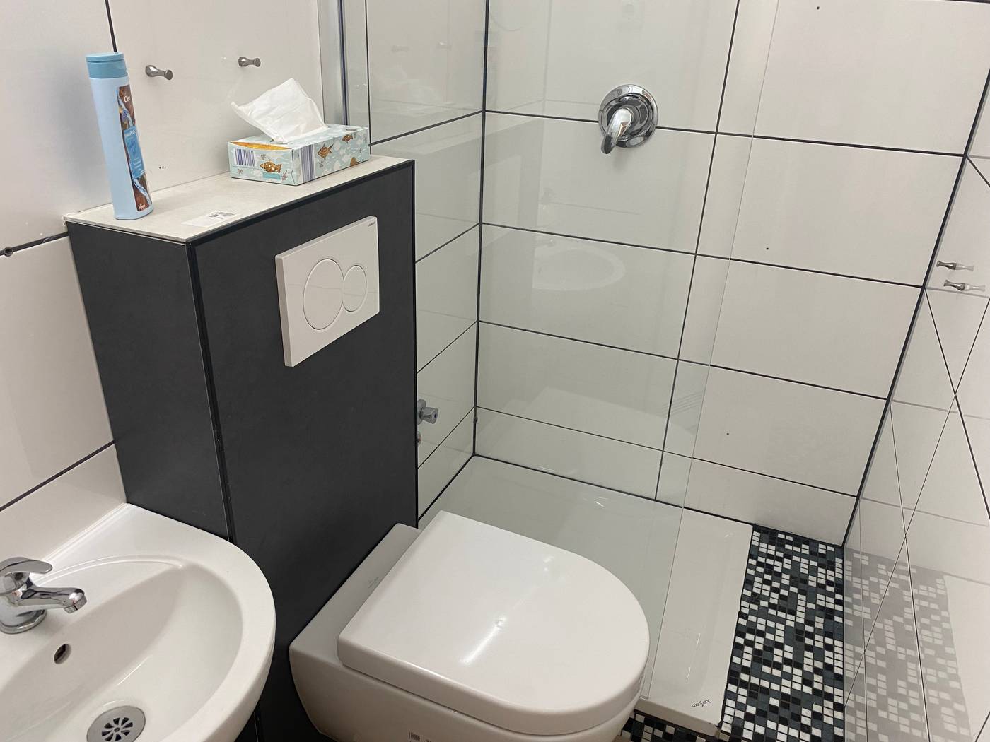 Hotel Petite Königsallee - Germany - Düsseldorf - Room - 4