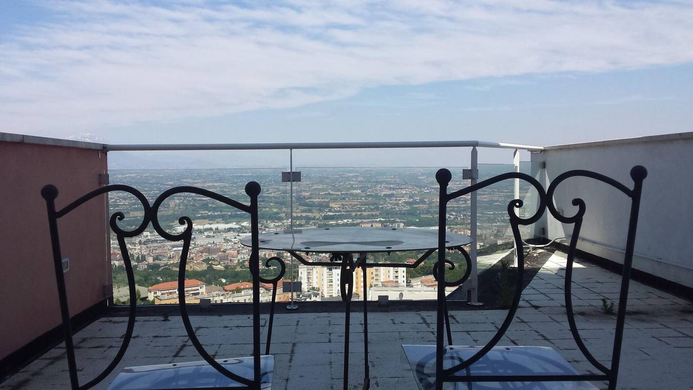 Grande-Albergo-Abruzzo-Terrace-2