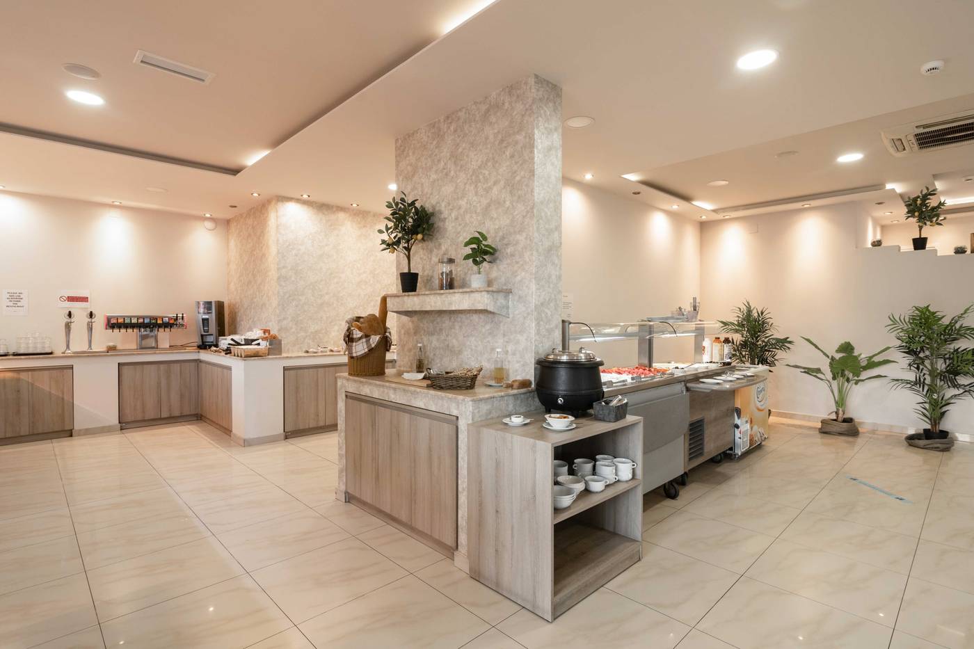 Karras-Hotel-Restaurant-59