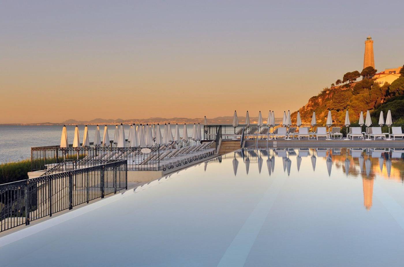 Grand-Hotel-du-Cap-Ferrat--A-Four-Seasons-Hotel-Pool-14