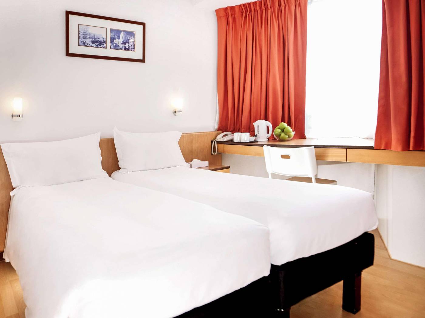 ibis-Hong-Kong-North-Point-Room-10