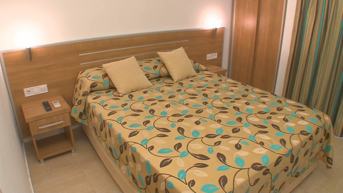 Selenium-Hotel-Room-17