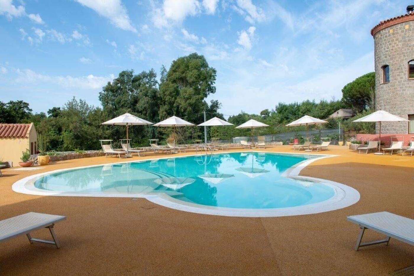 S-ena-Hotel-Sports-and-Entertainment-3