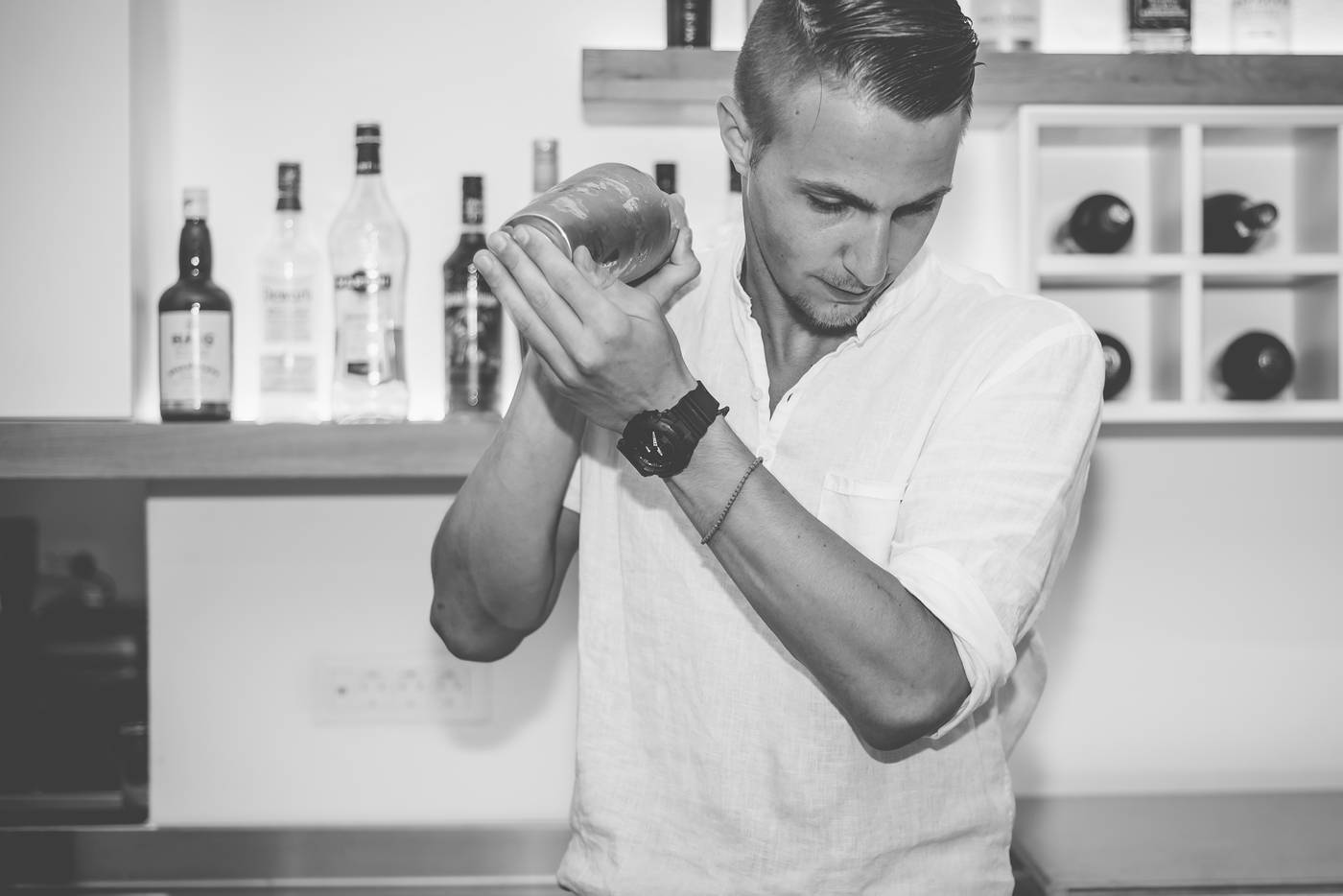 Super-Paradise-Hotel-Bar-51