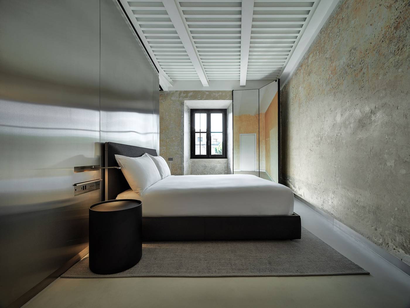 Rhinoceros-Roma-Room-15