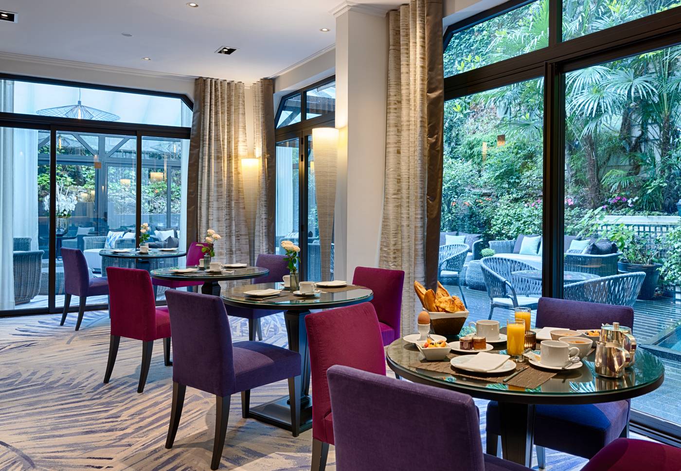 Garden-Elysee-Restaurant-18