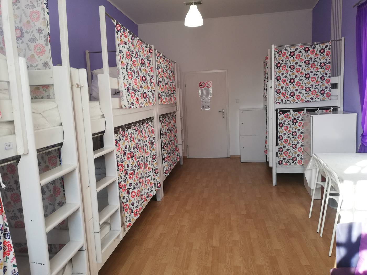 Lorf-Hostel-Coffee-Room-64