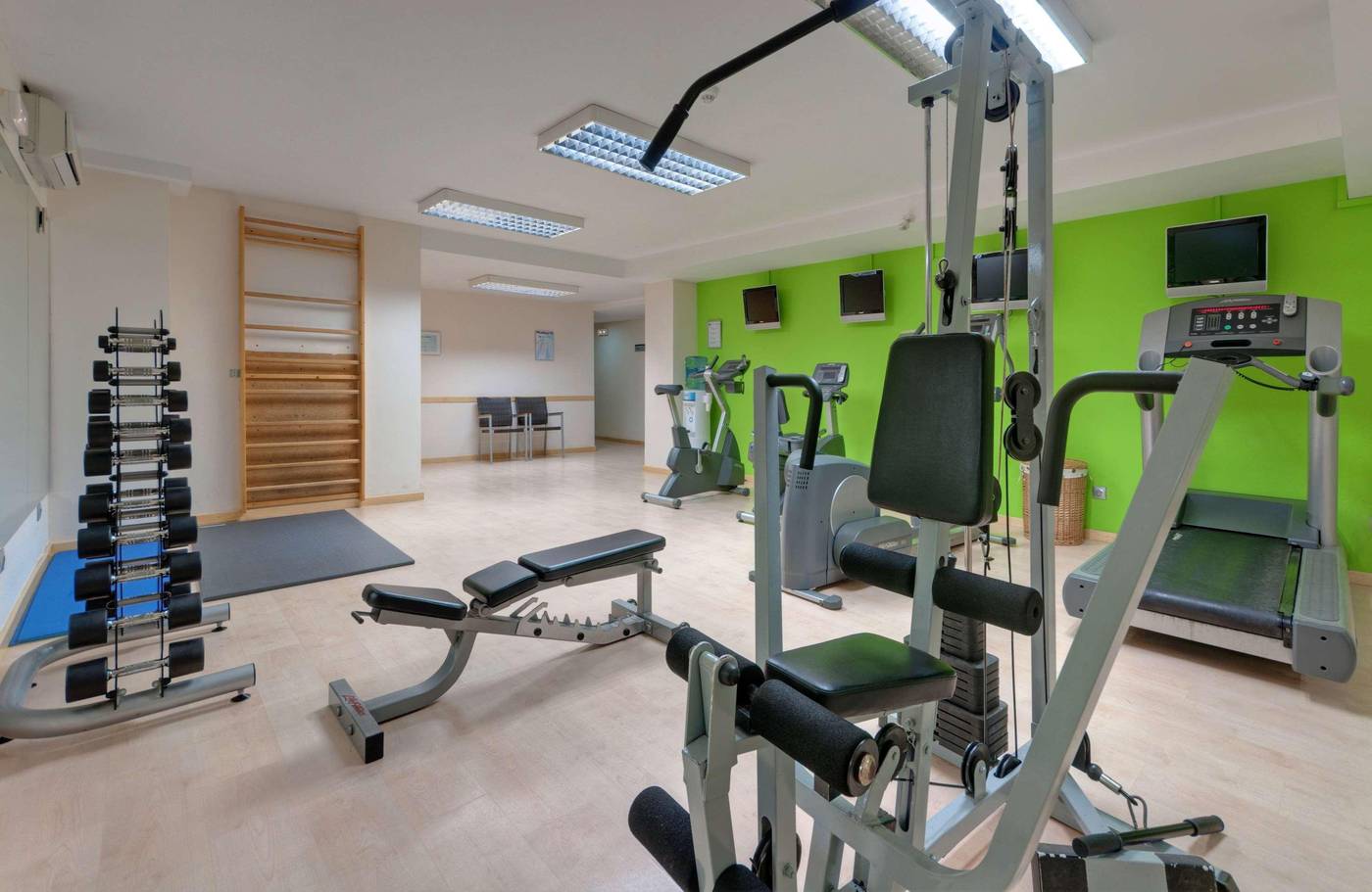 Sol-Port-Cambrils-Hotel-Sports-and-Entertainment-84