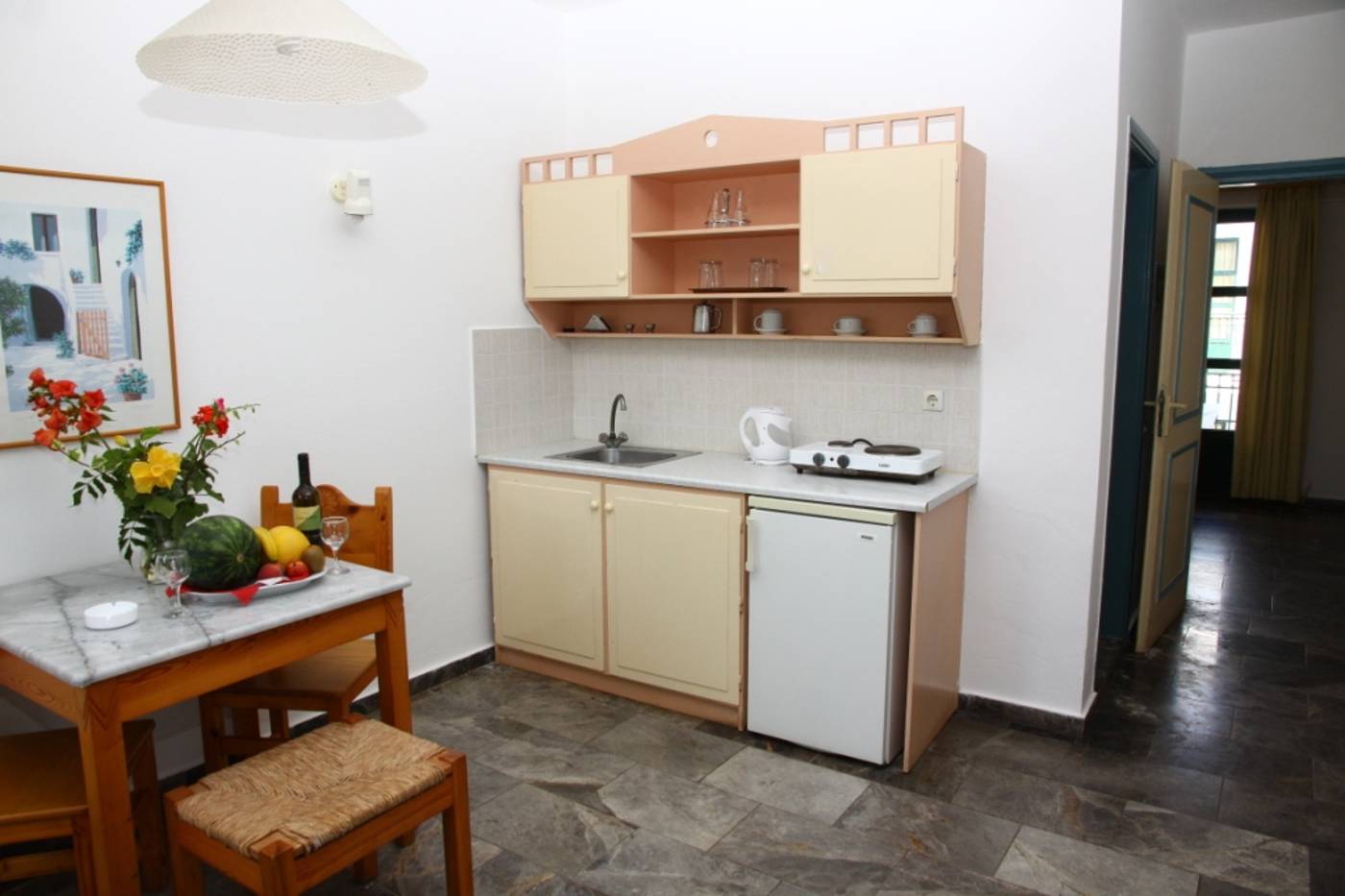 Camari-Gardens-Apartments-Room-20