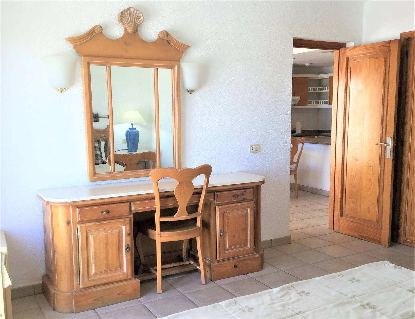 ONA-Beverly-Hills-Room-27