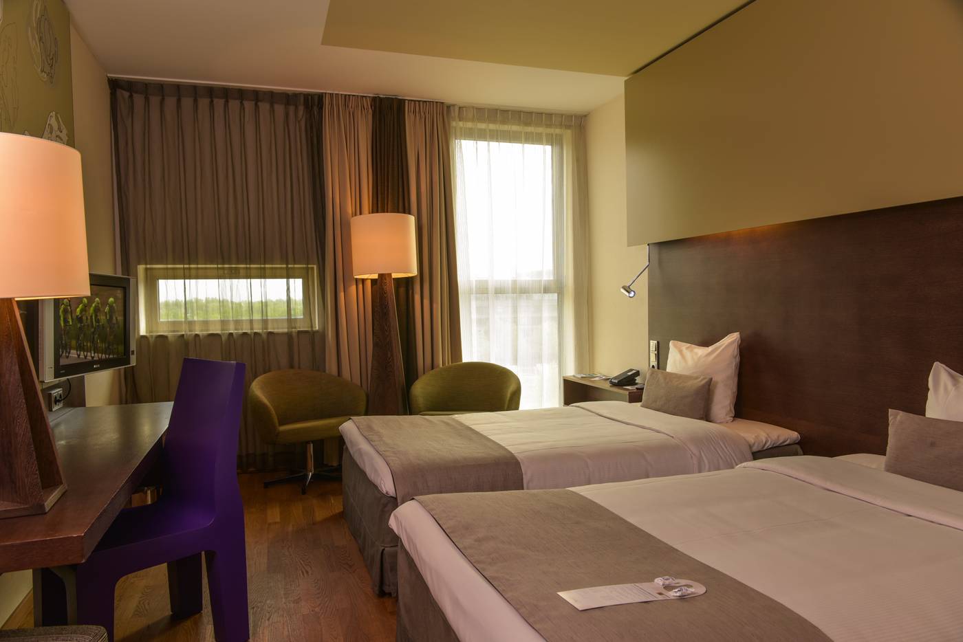 Dutch-Design-Hotel-Artemis-Room-28