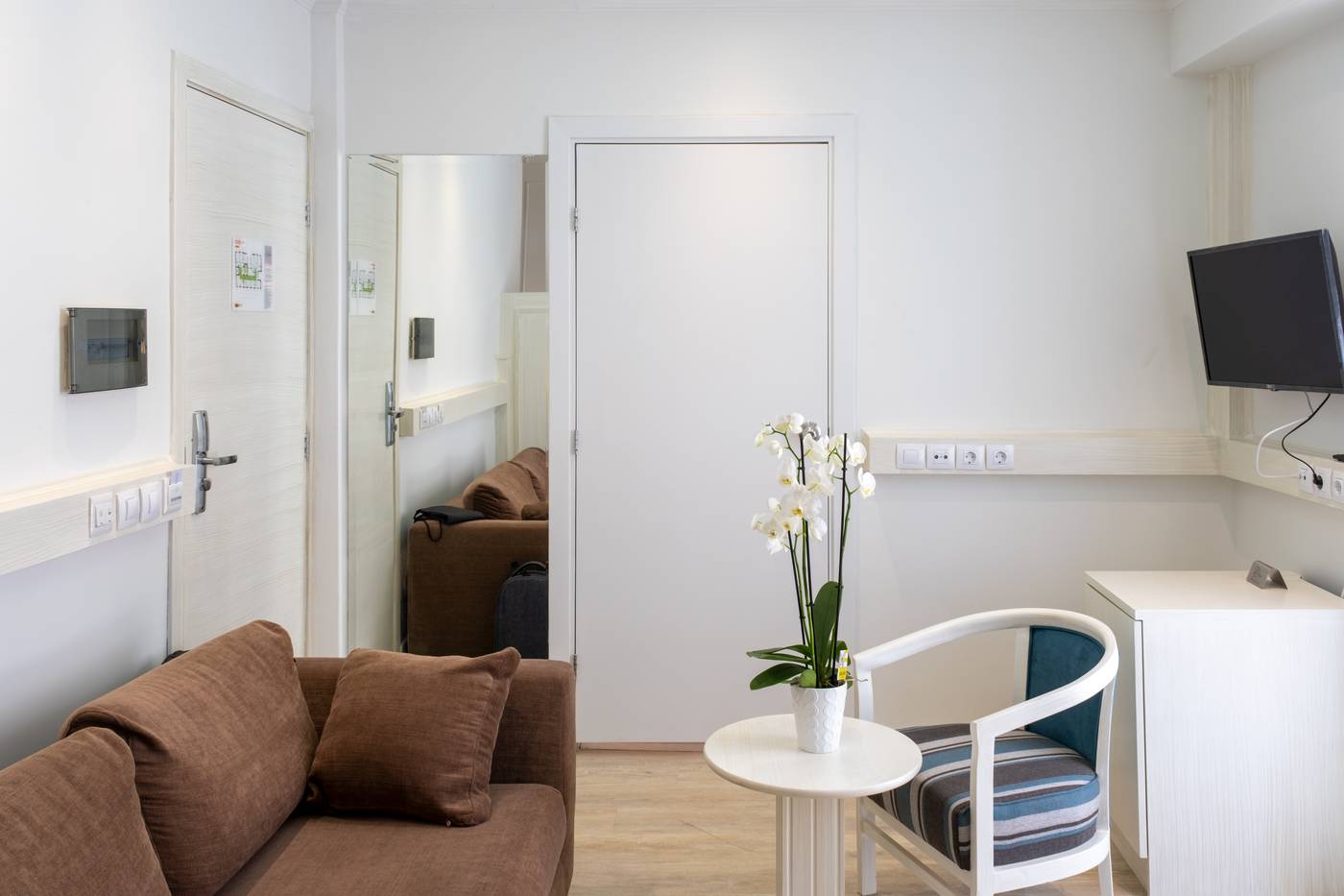 Athens-Cypria-Room-11