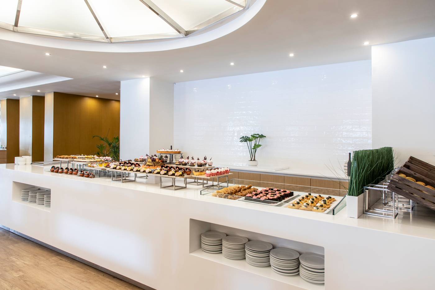 Eden-Roc-Resort-Hotel-Restaurant-48