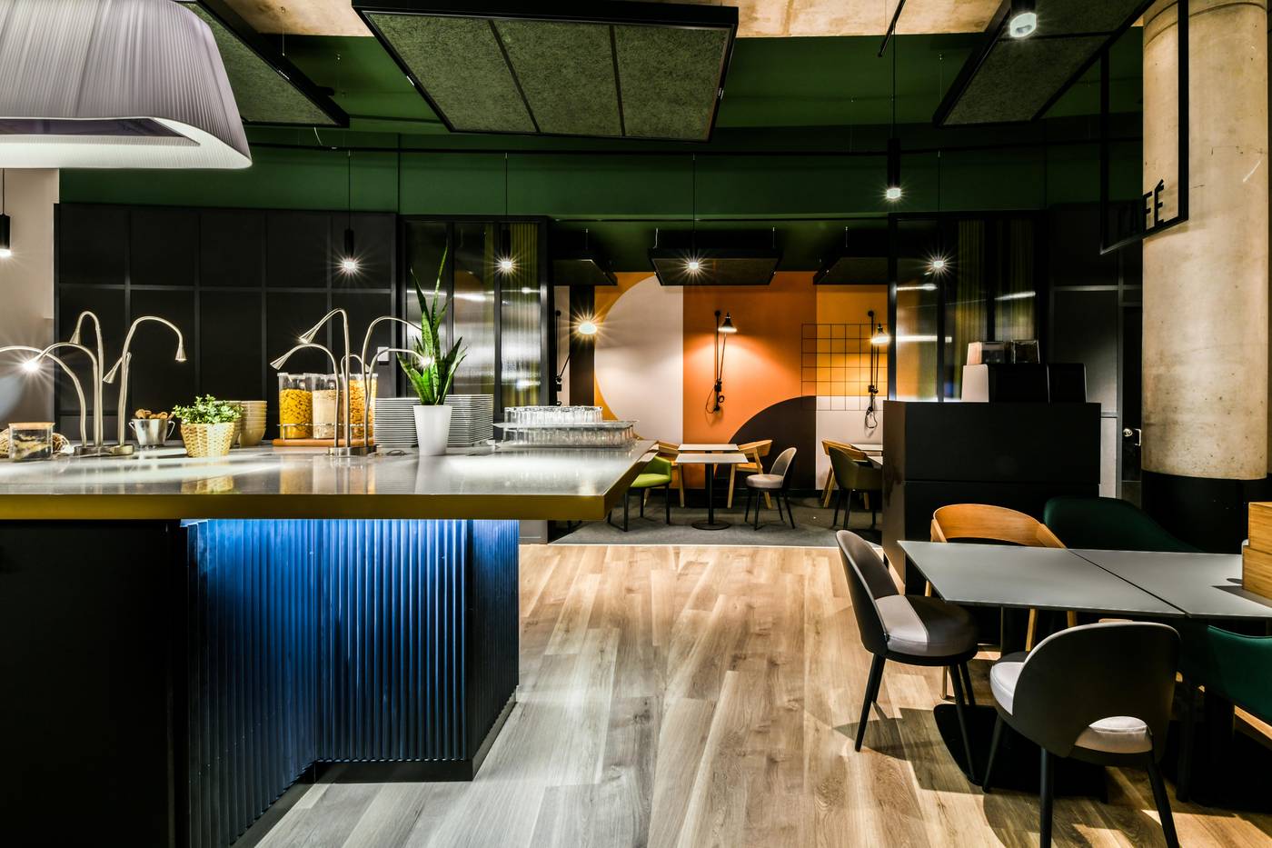 Novotel-Paris-Gare-de-Lyon-Restaurant-19