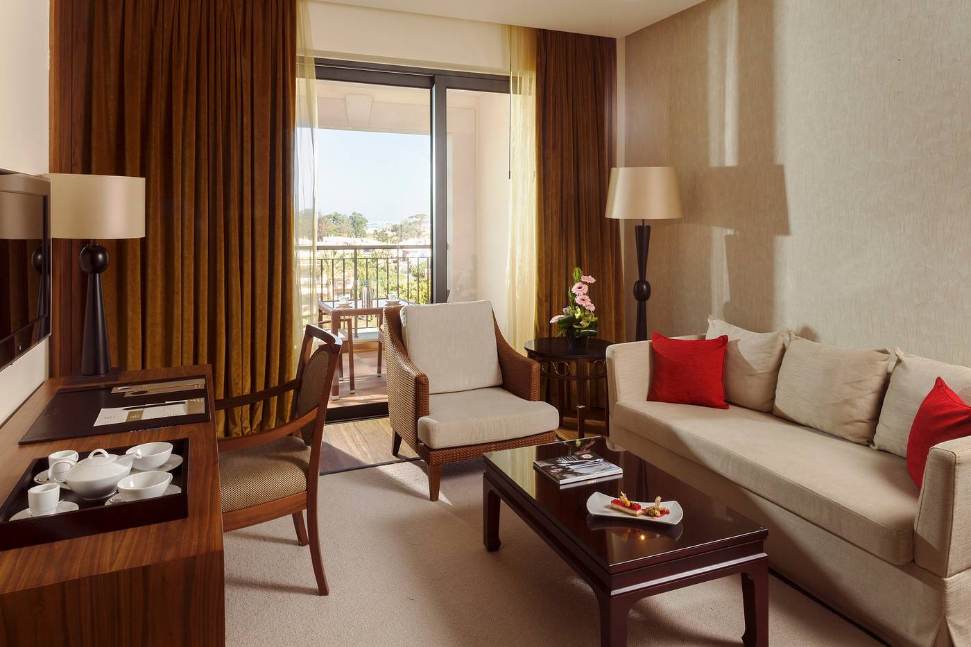 Cascade-Wellness---Lifestyle-Resort-Room-32
