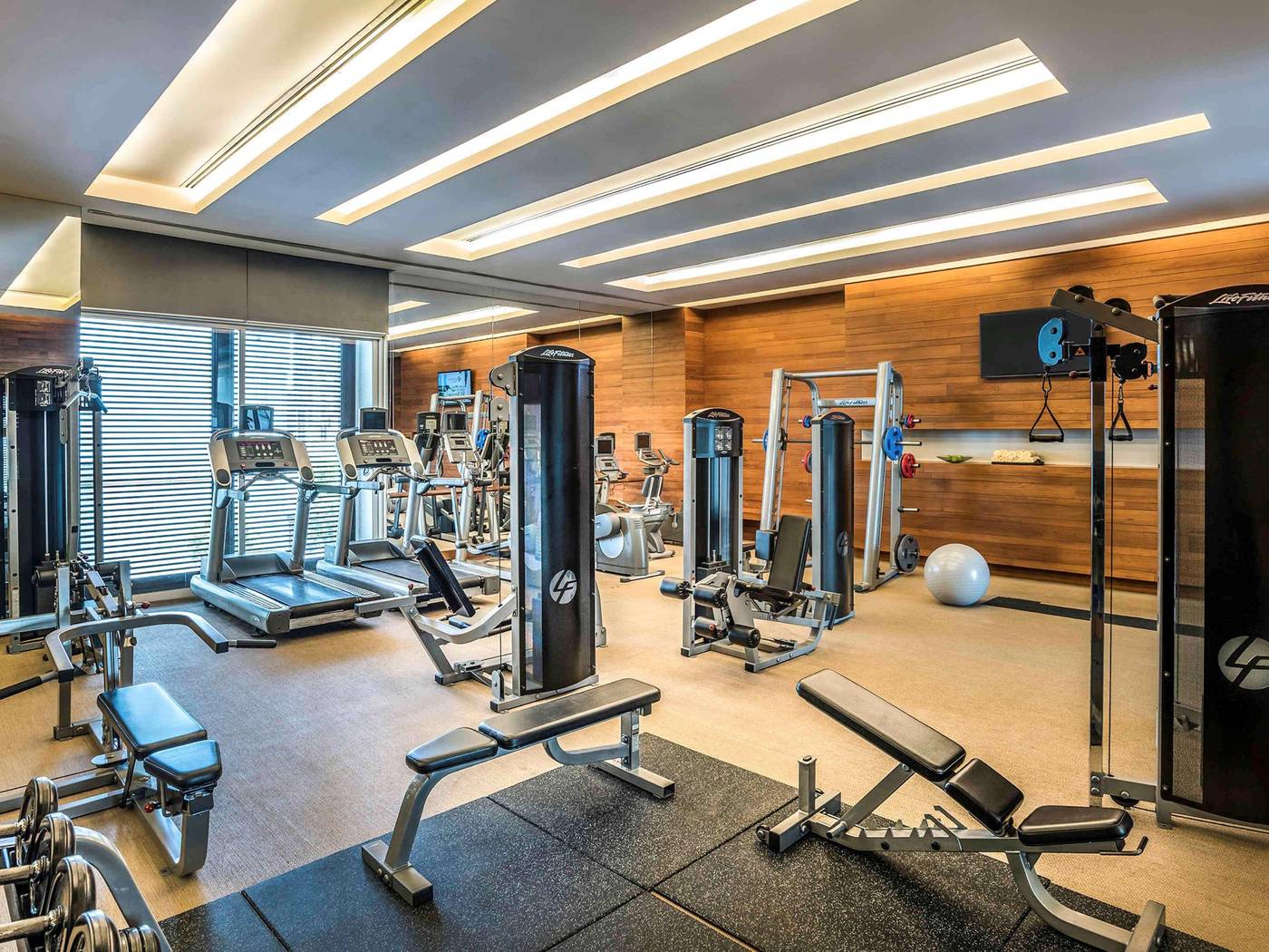 Pullman-Bangkok-King-Power-Sports-and-Entertainment-70