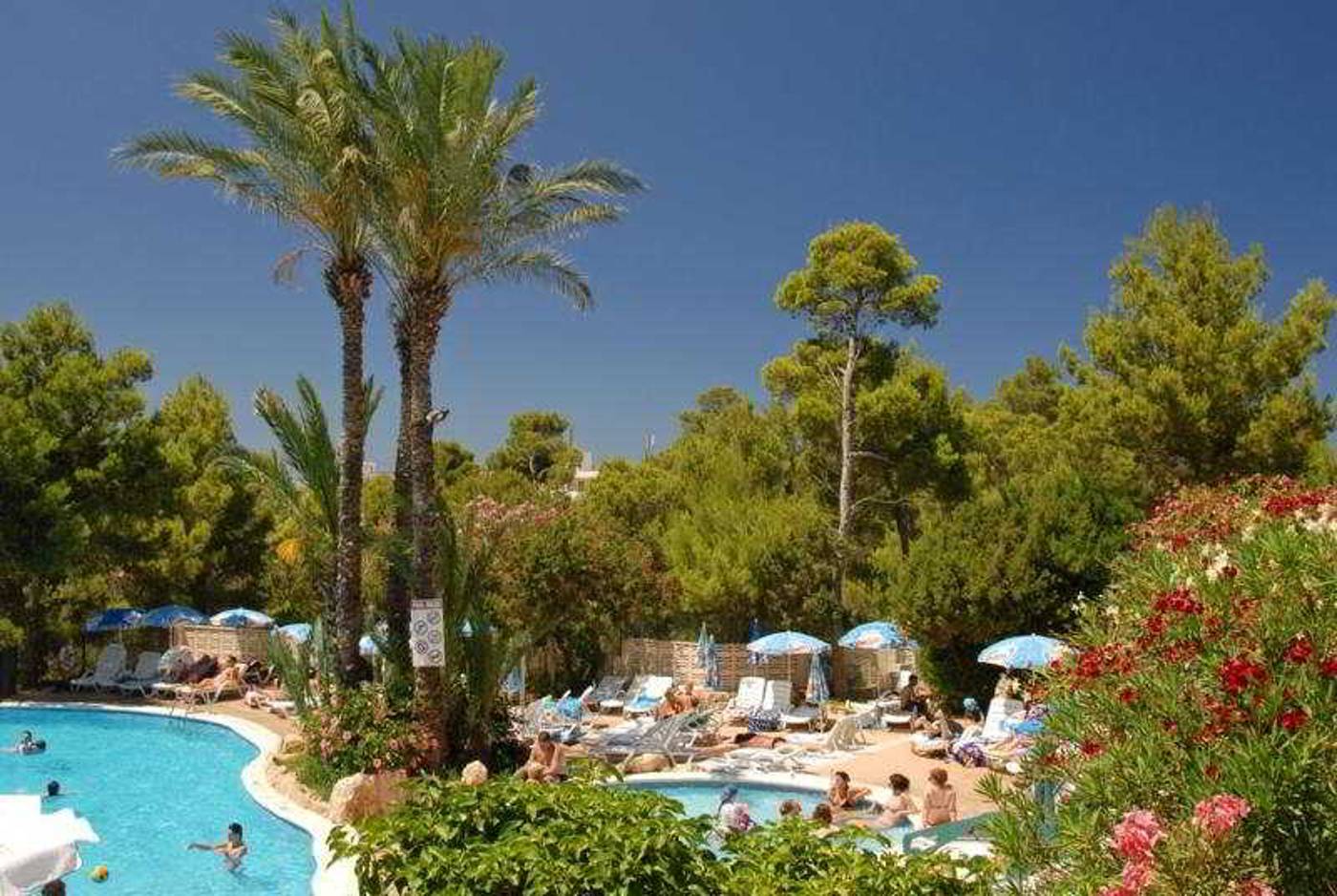 Del-Rey-Apartments-Pool-2